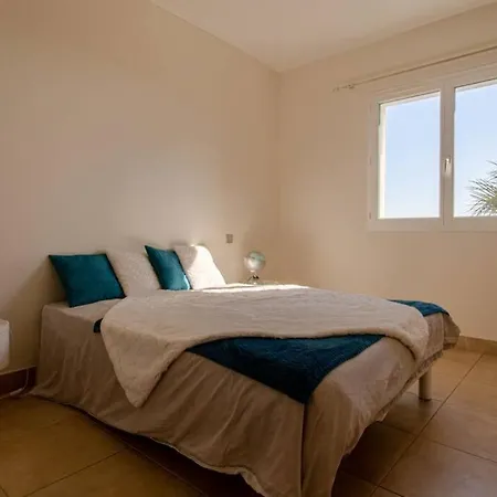 Villa Luxueuse, 10P - Vue Mer - Piscine Privee Plage Quercioni 5M Solenzara * Ventiseri